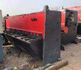Bending and cutting machine for metal processing