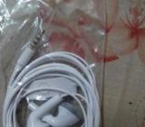 earphones