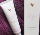 FOREVER ELLURING EYES