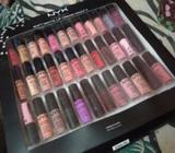 ৩৬ পিস লিপস্টিকের একটি সেট ইনটেক বিক্র‍য় ব্যান্ড নিà¦