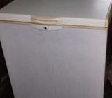 Whirlpool ব্যান্ডের ডীপ ফ্রিজ বিক্রি হবà§