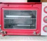 একটি ইলেক্ট্রিক ওভেà¦