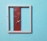 দেয়াল ঘড়ি (বর্গকাটা