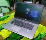 500 8 GB Hp Elitebook 820 i54th Gen