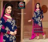 New আনস্টিচড ব্লক প্রিন্টেড থ্রী-পিস exclusive