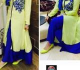 New আনস্টিচড ব্লক প্রিন্টেড থ্রী-পিস exclusive