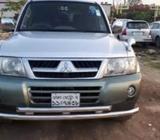 Mitsubishi Pajero 2002