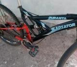 সাইকেল টি এখনো দেখতে প্রায় নতুনের মতই। কোন সমস্যা নেইà¥