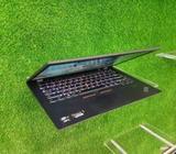 X1 Carbon Core-i7 180 SSD / 8 RAM Boxed