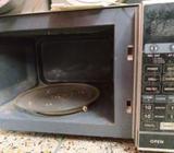 MICROWAVE OVEN