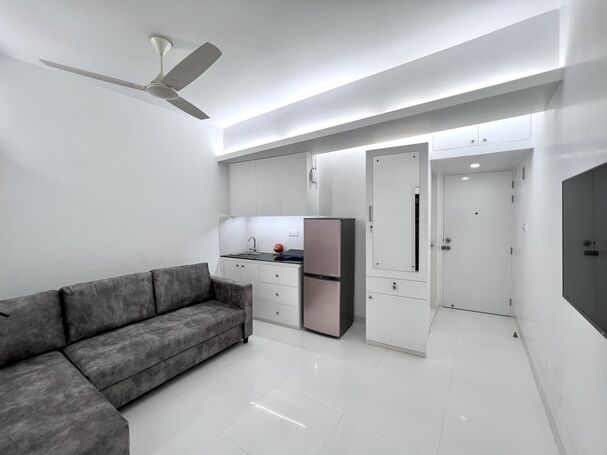 Furnished 2-Room Studio Apartment Rent in Bashundhara R/A